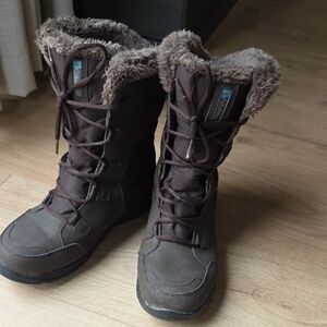 Columbia‎ Women's Ice Maiden Brown Winter Boots with Faux Fur Trim Sz 10